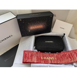 CHANEL MOISTURE MUST-HAVES hand and lip set