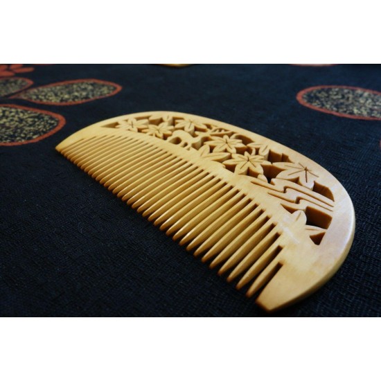 Japanese hair comb Tsuge Boxwood Deer and Maples design handmade JAPAN F/S