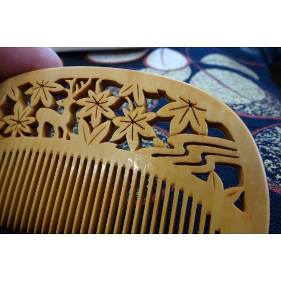 Japanese hair comb Tsuge Boxwood Deer and Maples design handmade JAPAN F/S