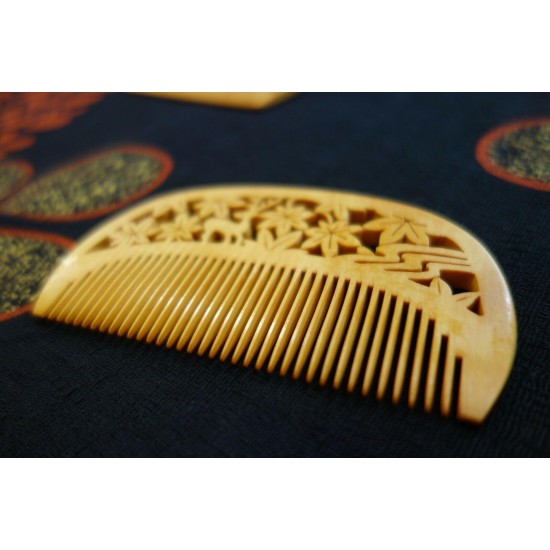 Japanese hair comb Tsuge Boxwood Deer and Maples design handmade JAPAN F/S