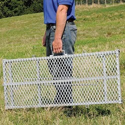 Premier Horned Milking Stand for Goats & Sheep